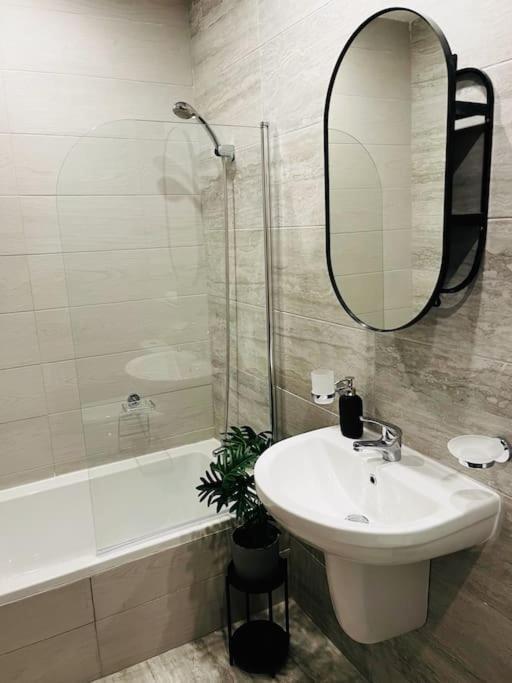 Sliema, Apt7, Stylish 2 Bedroom Apartment With Parking Luaran gambar